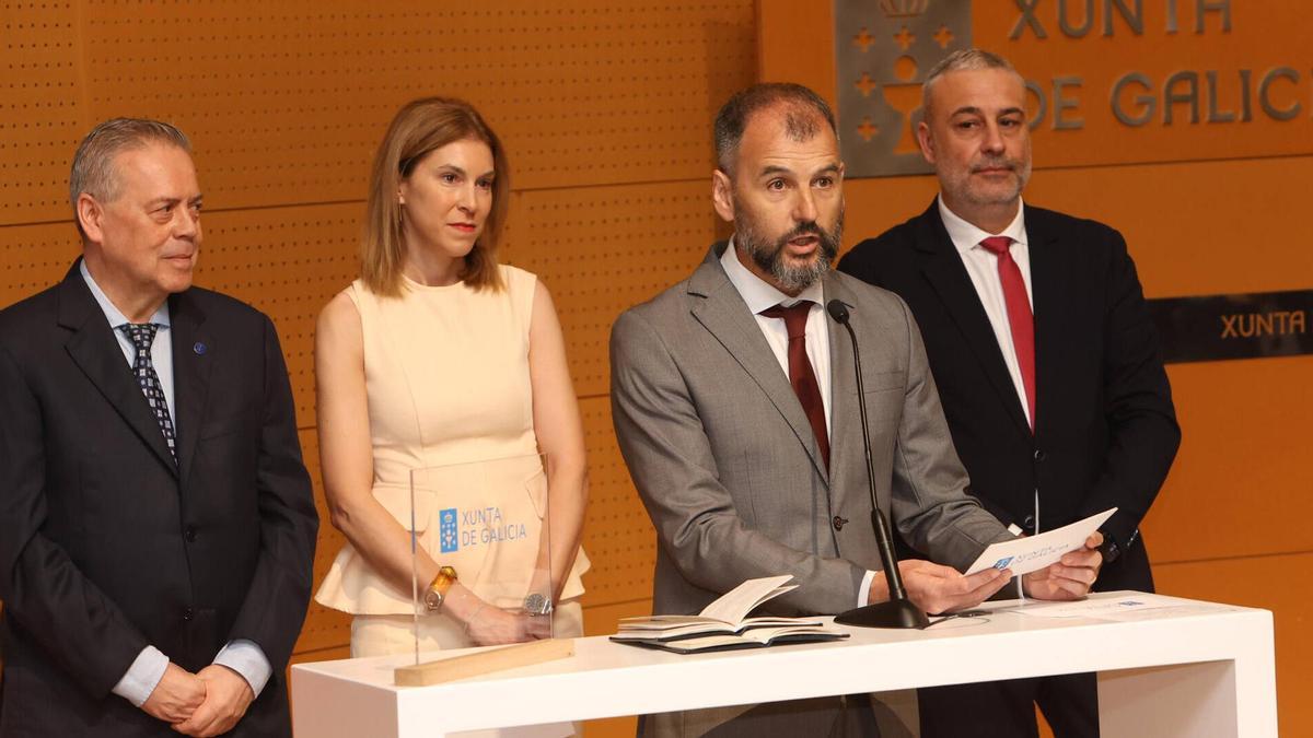 Toma de posesión del nuevo gerente del Sergas, Luis León.