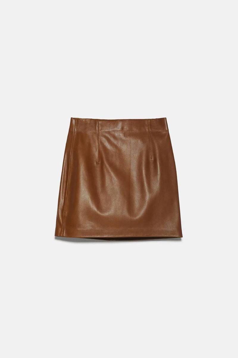 Minifalda de piel de Zara
