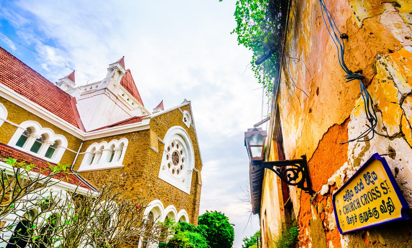 Las calles de Galle, en Sri Lanka, son como sumegirse en un cuento.