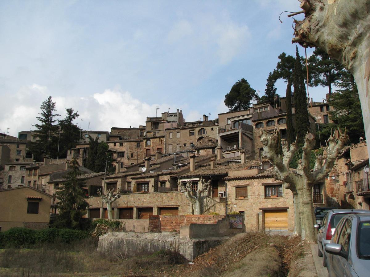 Mura, Beges.