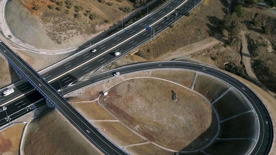 Vista aérea de uno de los puntos de la autopista AP-7 en la Costa del Sol.