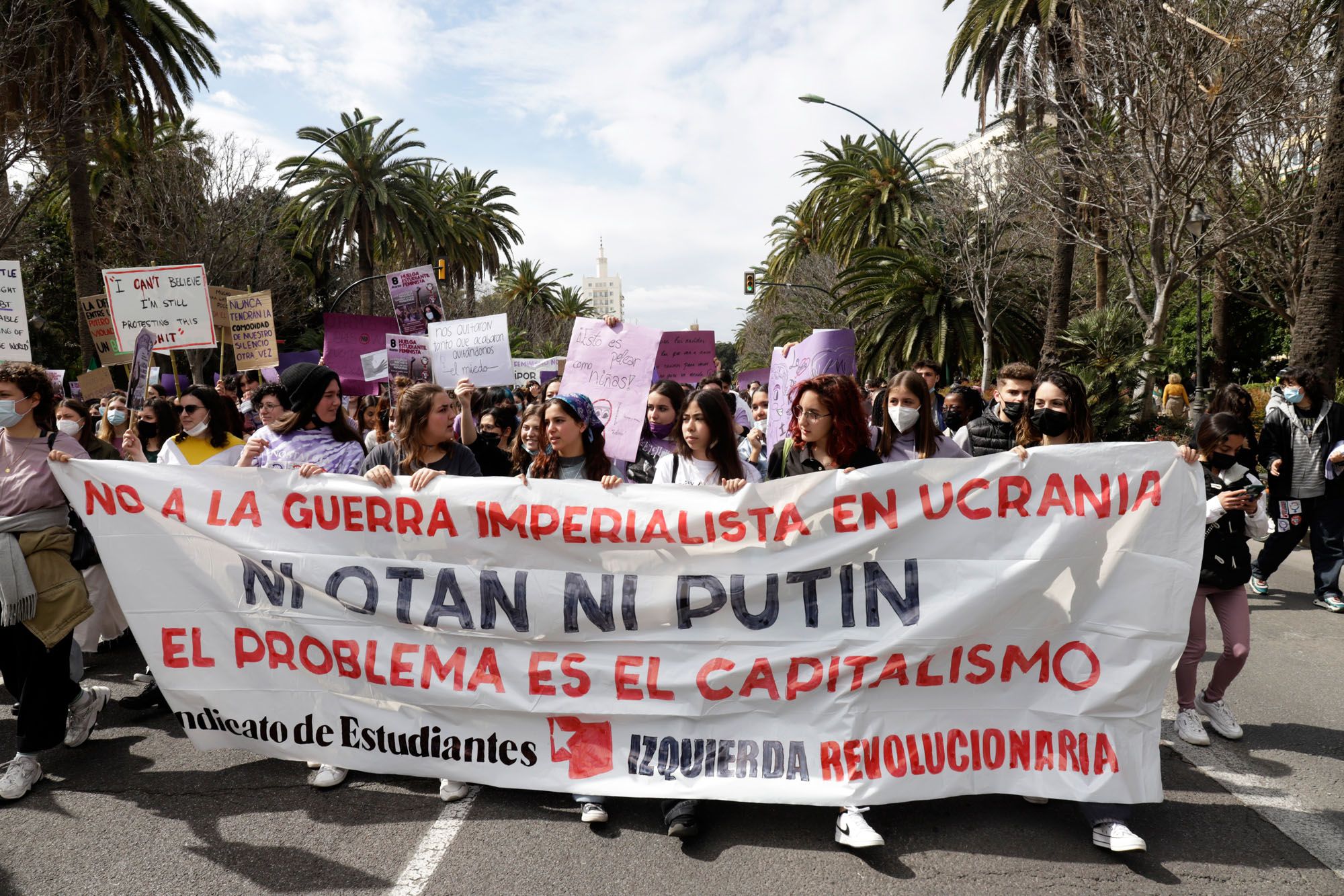 8M en Málaga | Las imágenes de la manifestación estudiantil por el Día de la Mujer