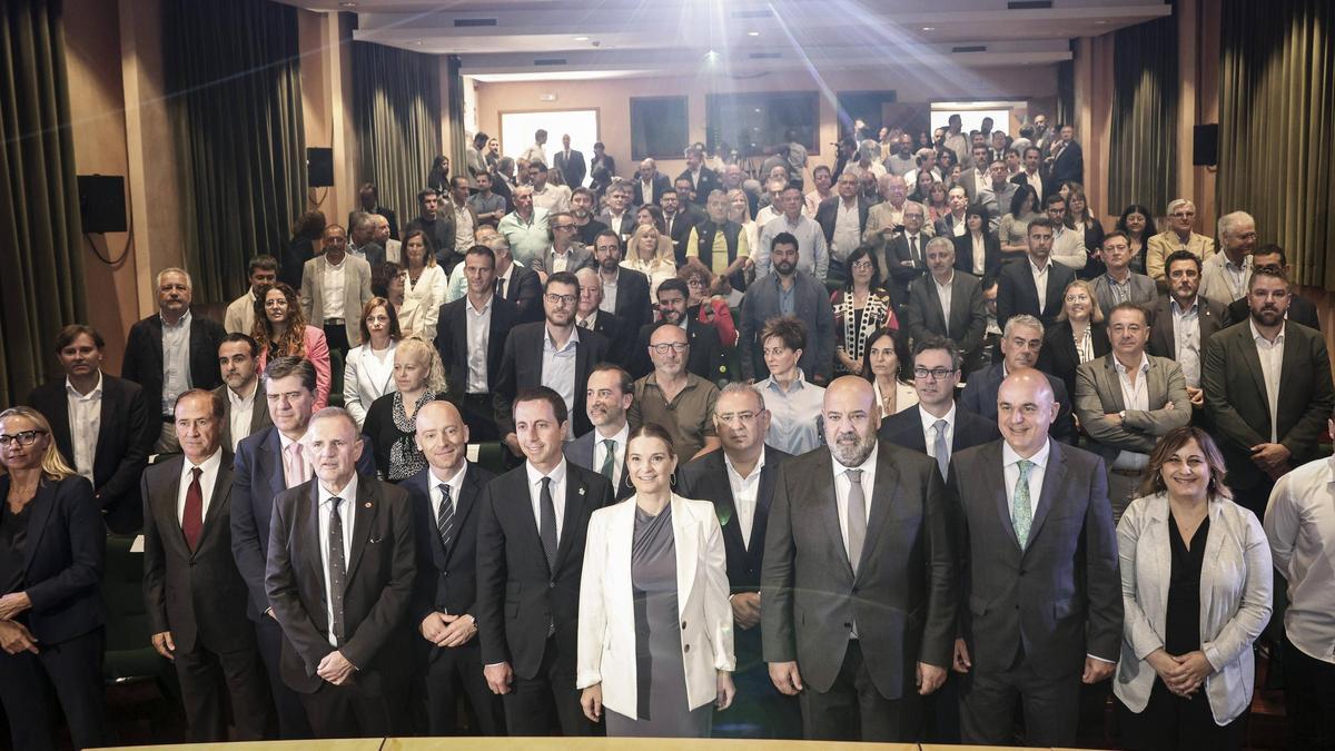 La Mesa para el Pacto Social por la Sostenibilidad el día de su presentación