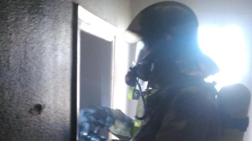 Incendio en el dormitorio de una vivienda de Yecla