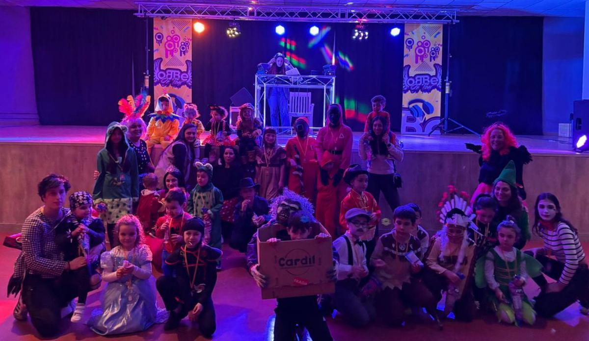 En Calatorao se celebró un concurso de disfraces para adultos y niños.