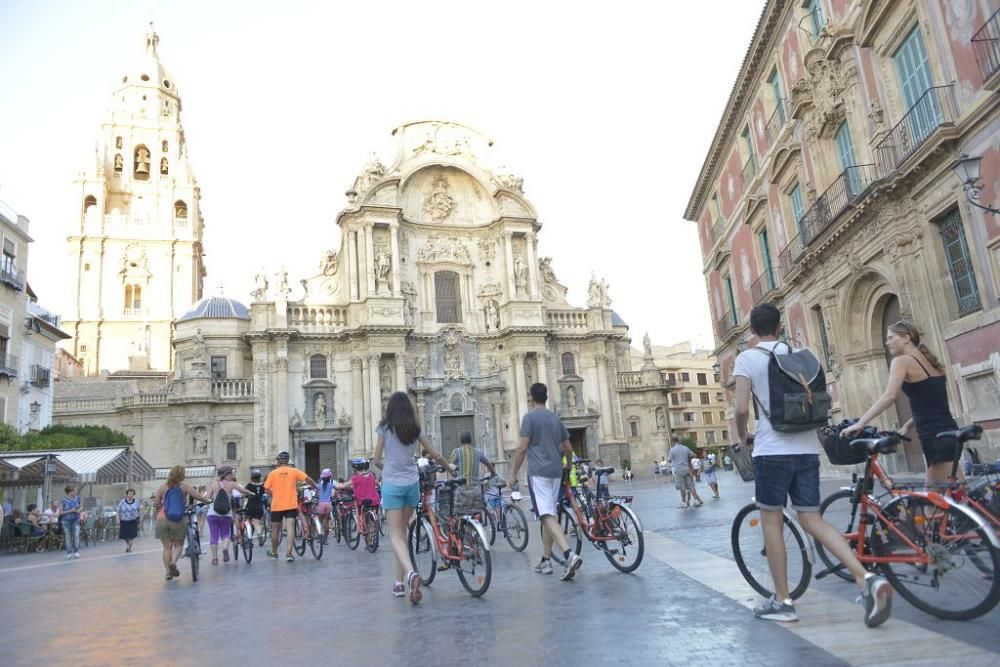 Ruta de bicicletas a la luz de la luna de Murcia