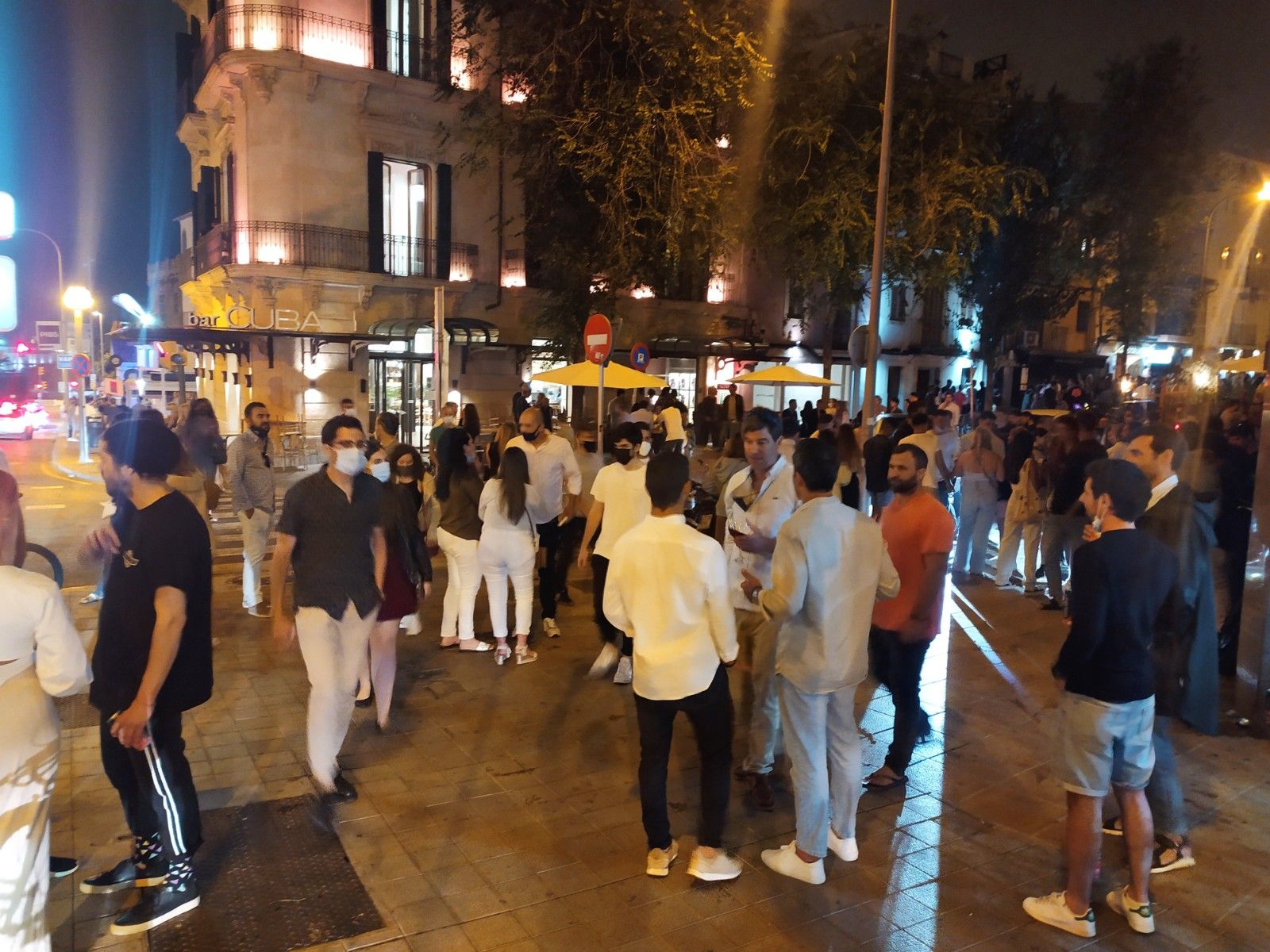 La Policía desaloja varios botellones en Palma