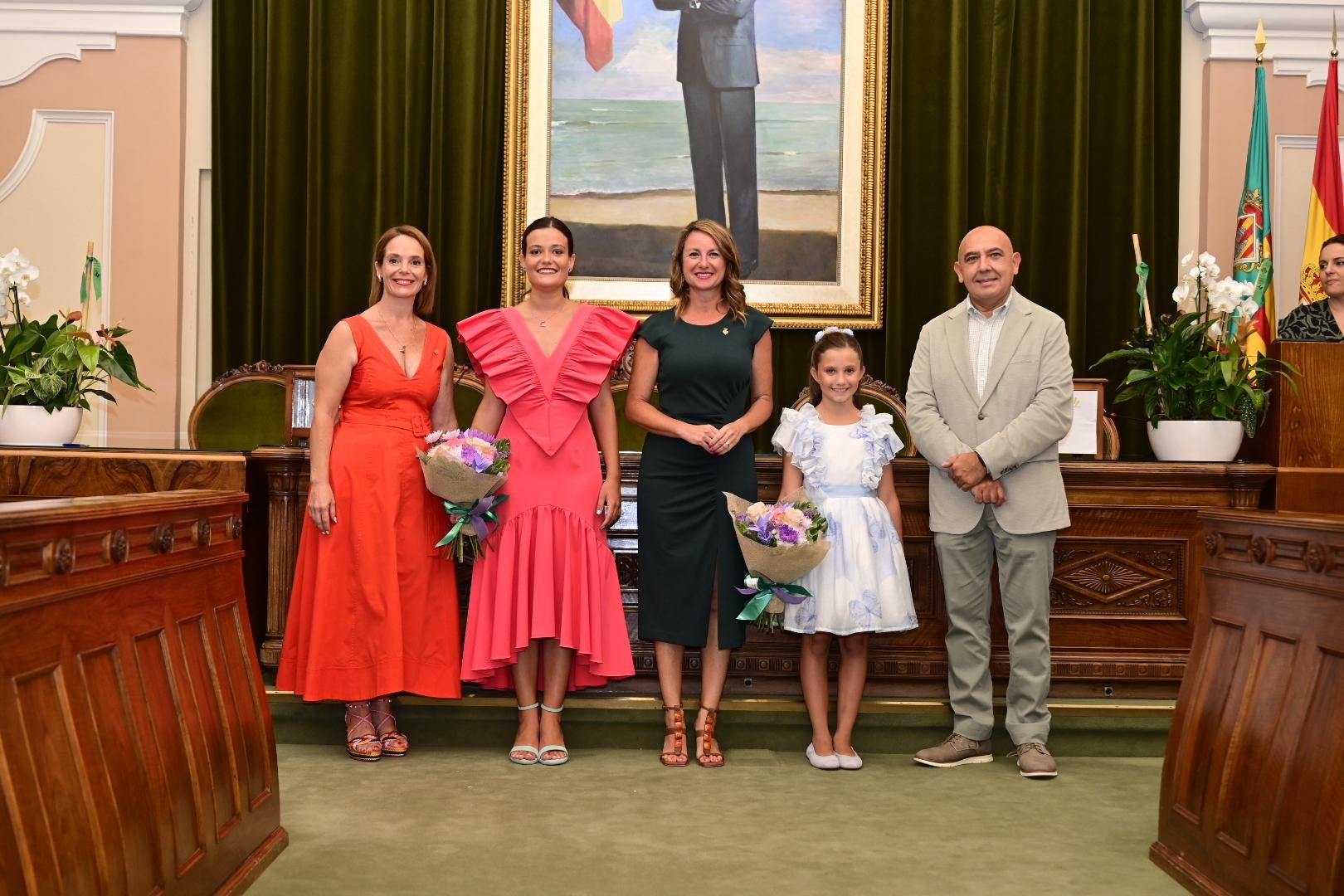 Galería de fotos: Clara Sanz Sobrino y Ana Colón Sastriques, reina y reina infantil de las fiestas de Castelló 2026