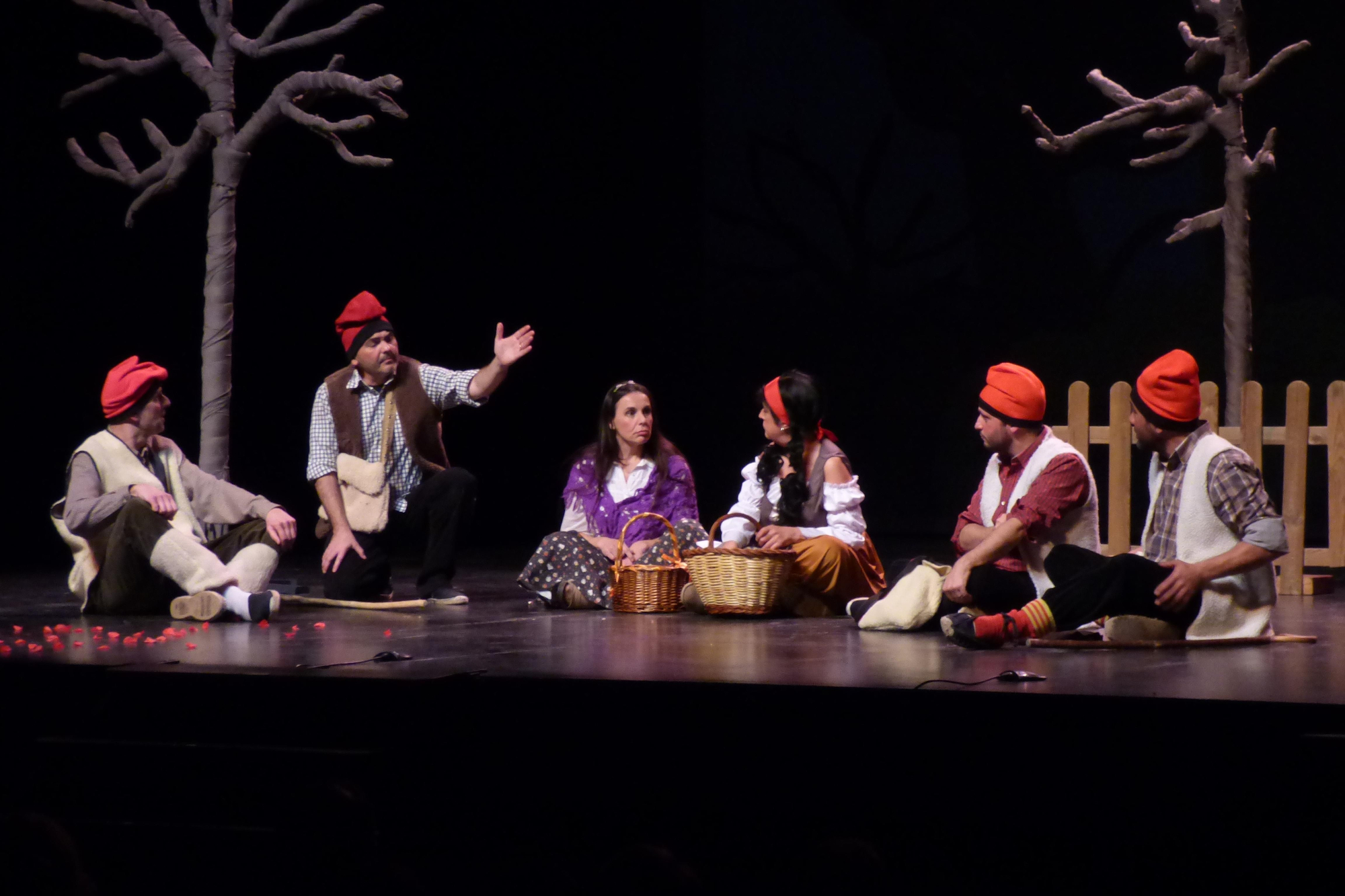 Els Pastorets del Monturiol tornen a omplir el Teatre el Jardí