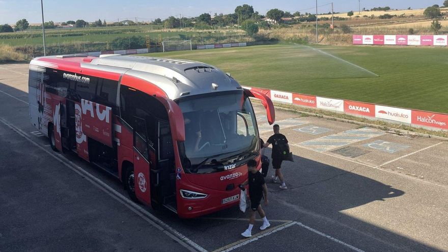 El Zamora CF llega a Segovia sin el rescindido Munguía