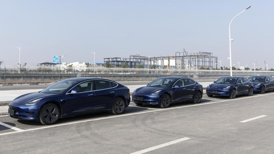 Tesla entrega los primeros Model 3 fabricados en China