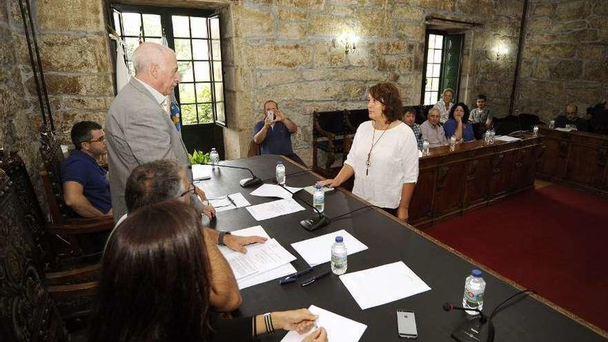 Ana Rosa Cornado Molina, ayer, durante la toma de posesión. // Bernabé/Javier Lalín