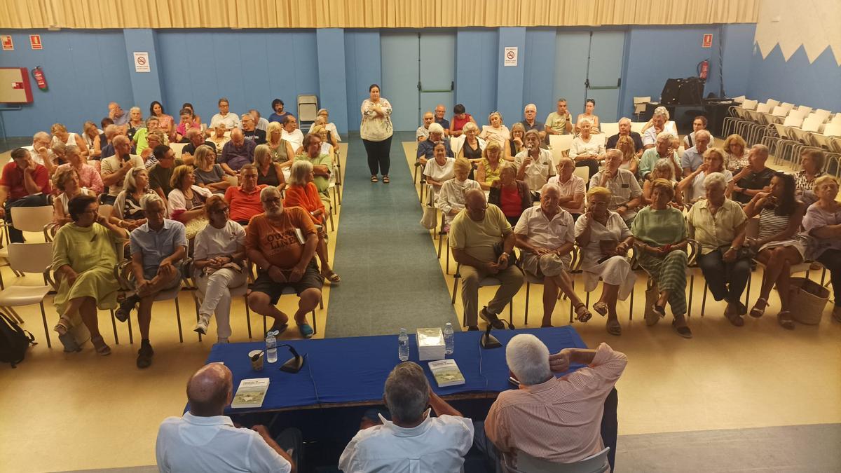 Un moment de l'acte celebrat a l'Espai Port