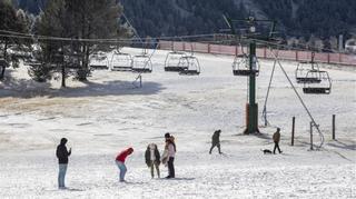 Las pistas de esquí de Catalunya quieren abrir el 9 de diciembre