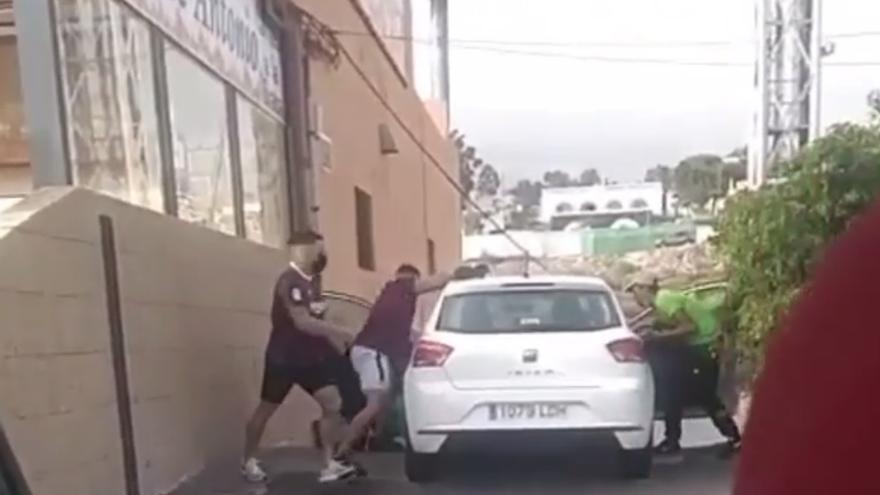 Pelea a la salida de un restaurante en Tenerife