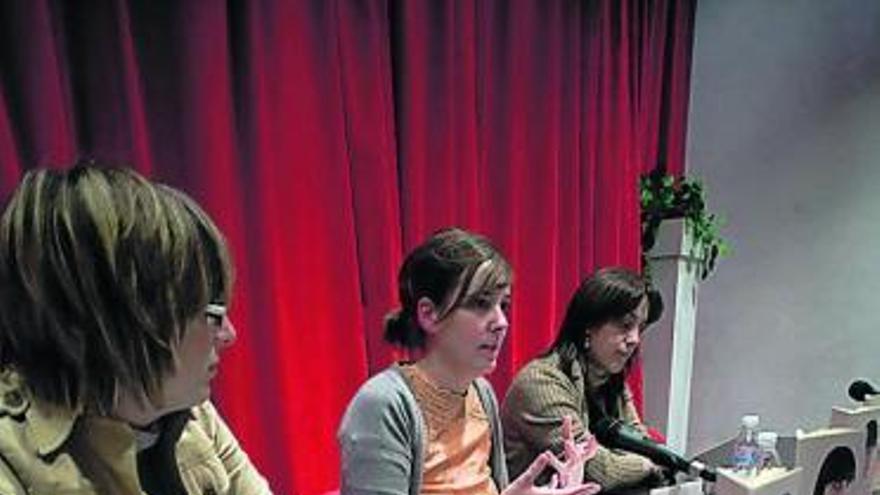 Paula Bartolomé, Sara Herrera Peralta y Esperanza Medina.