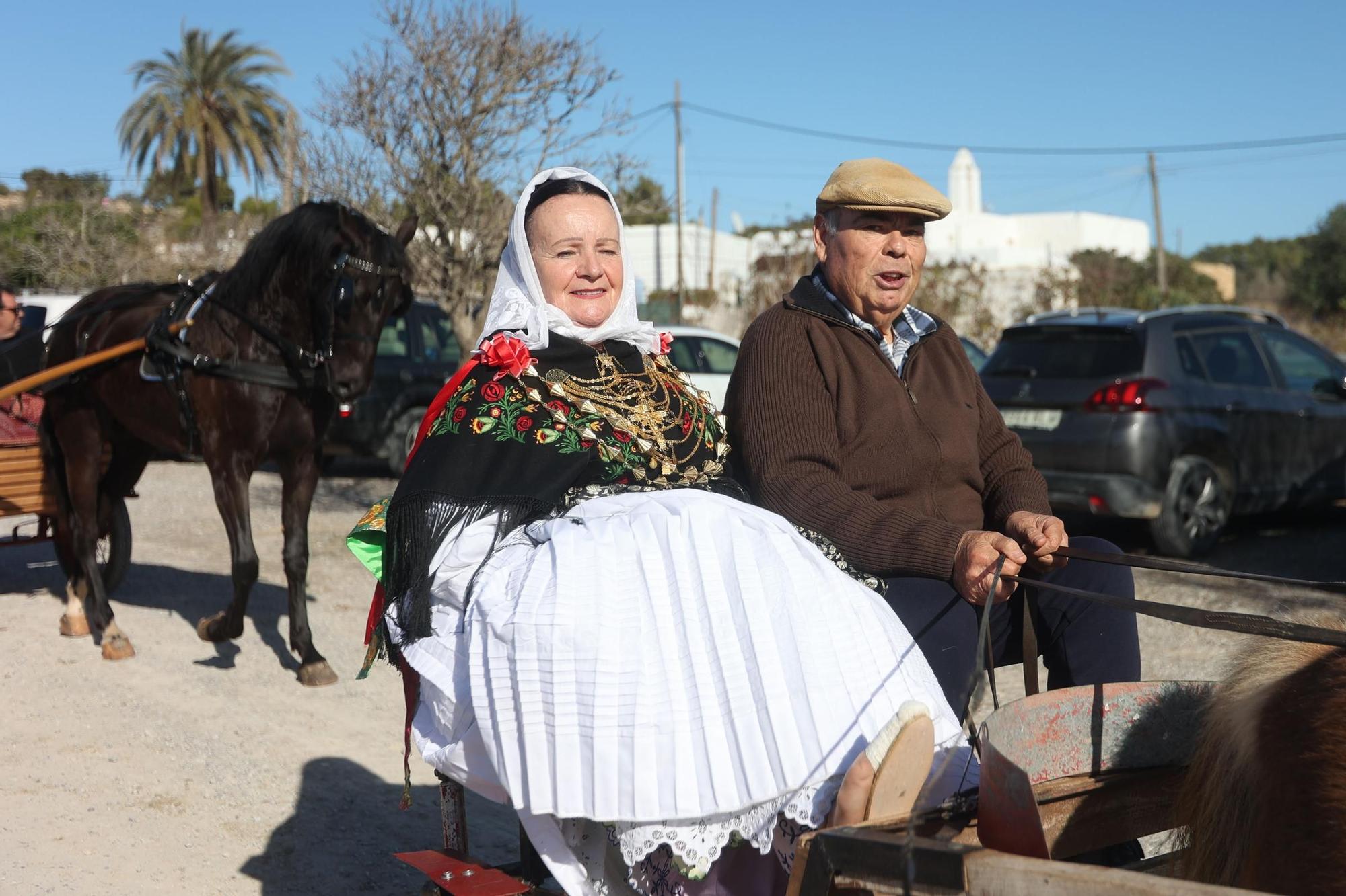 Todas las imágenes del día de Santa Inés en Ibiza