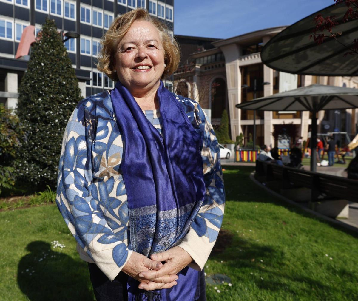 Rosa Menéndez, en  la plaza del Fresno.