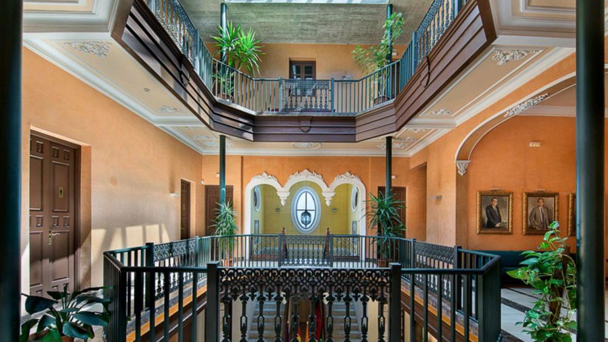 Detalle del interior de la sede del Colegio de Economistas de Málaga.