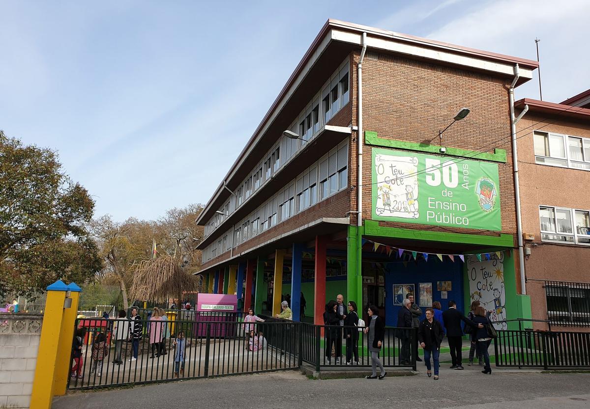 Vista exterior del CEIP Canicouva.