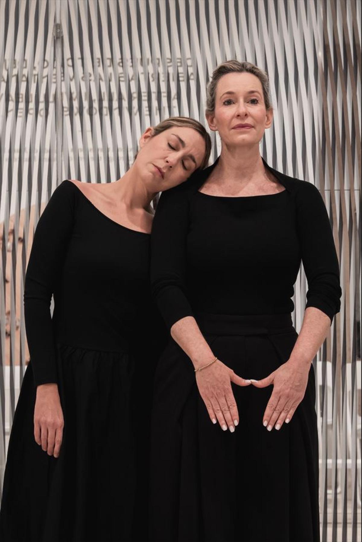 Las actrices Torra y Capdevila, que dan vida a Juana Francés