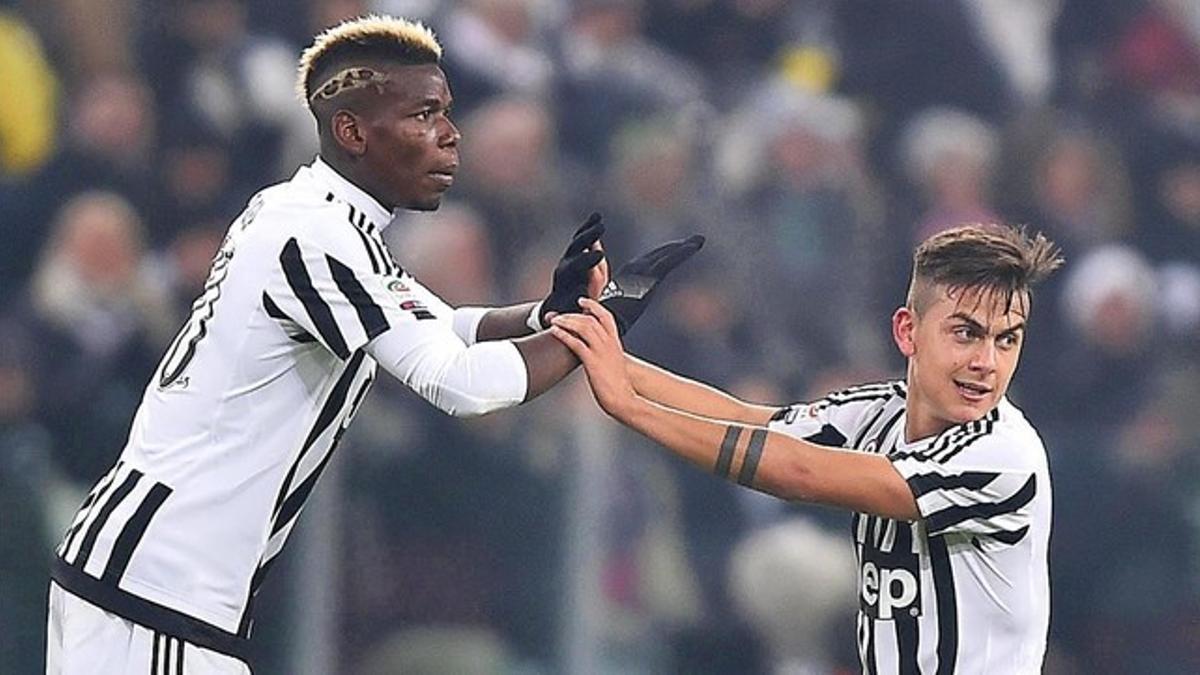 Paulo Dybala, a la derecha, celebra el gol de la victoria ante la Roma, el domingo en Turín