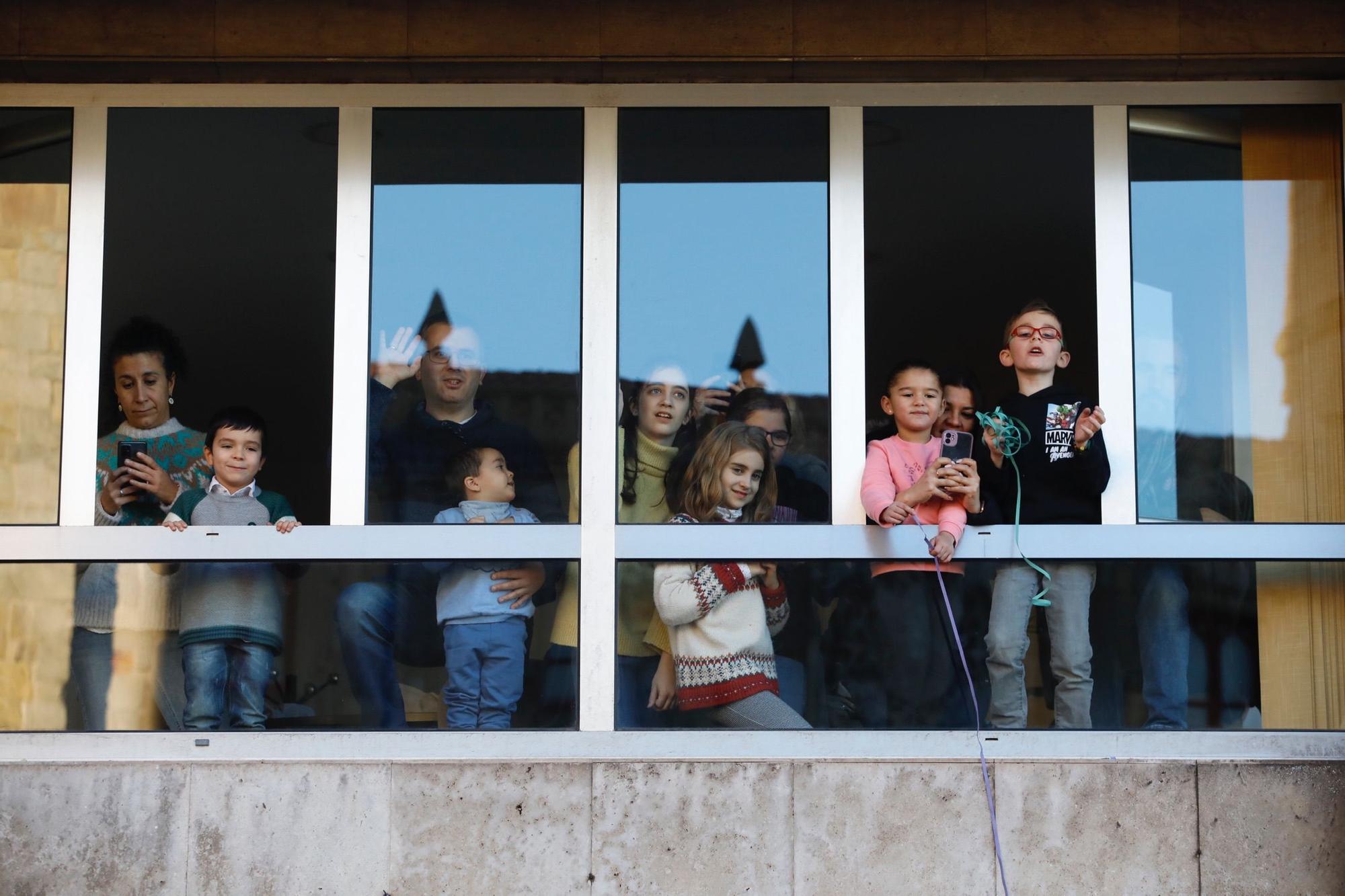 Así ha sido la llegada de los Reyes Magos a Gijón