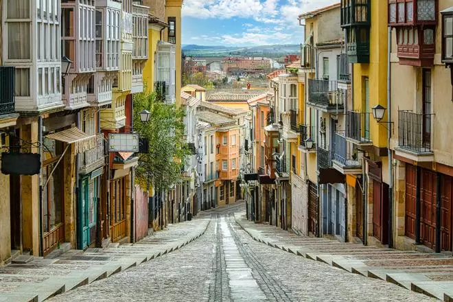 La mejor ciudad a la que viajar en verano: poco masificada, pero tremendamente bonita