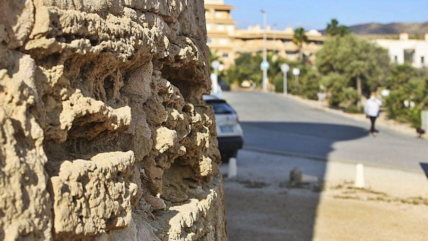 El Campello restaurará la Torre de la Illeta tras revelar un estudio su deterioro