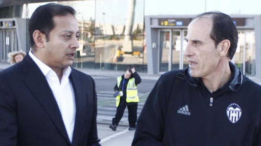 Voro y Ezo Pérez pidieron explicaciones a Anil Murthy, representante del Valencia y Meriton.