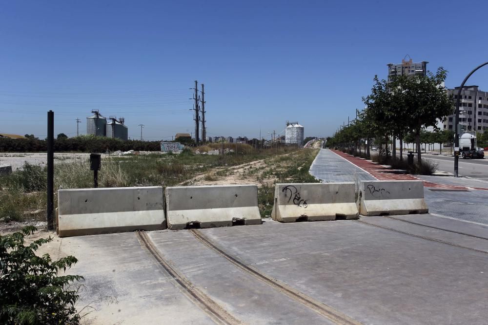 Obras paralizadas de la línea T-2 del metro en València