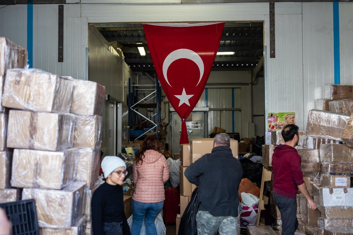 Voluntarios de Barcelona envían ayuda a las victimas terremoto de Turquía