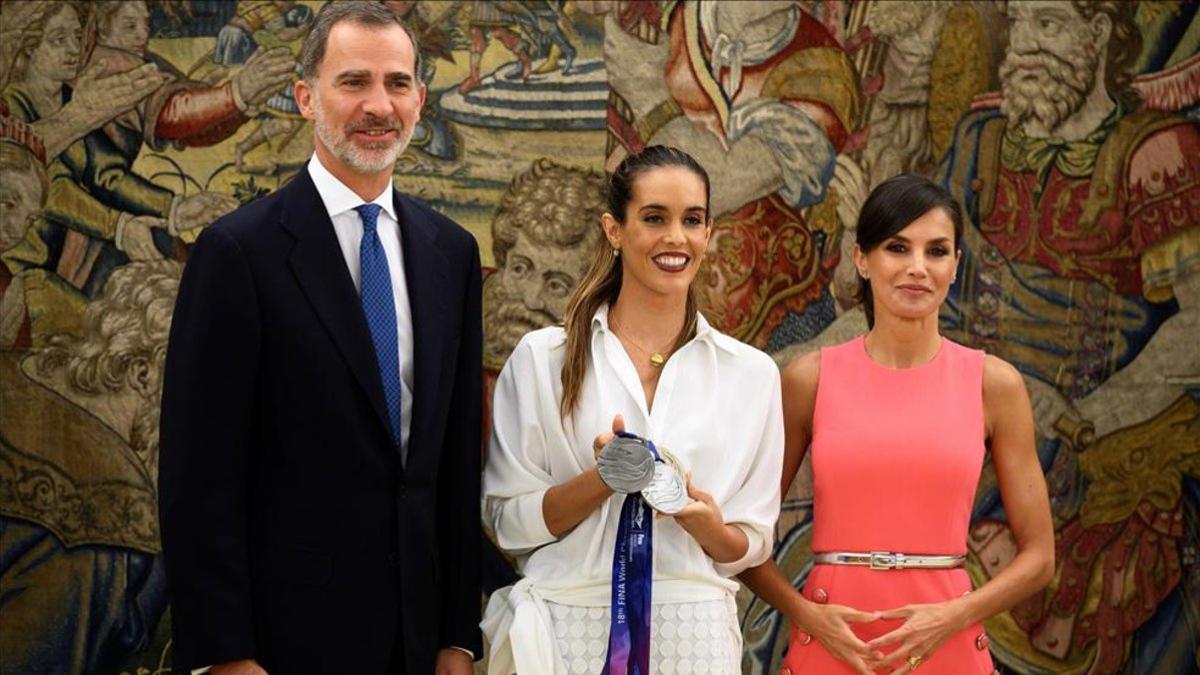 Sus Majestades Felipe y Letizia durante una recepeción a Ona Carbonell tras el mundial de Gwangju