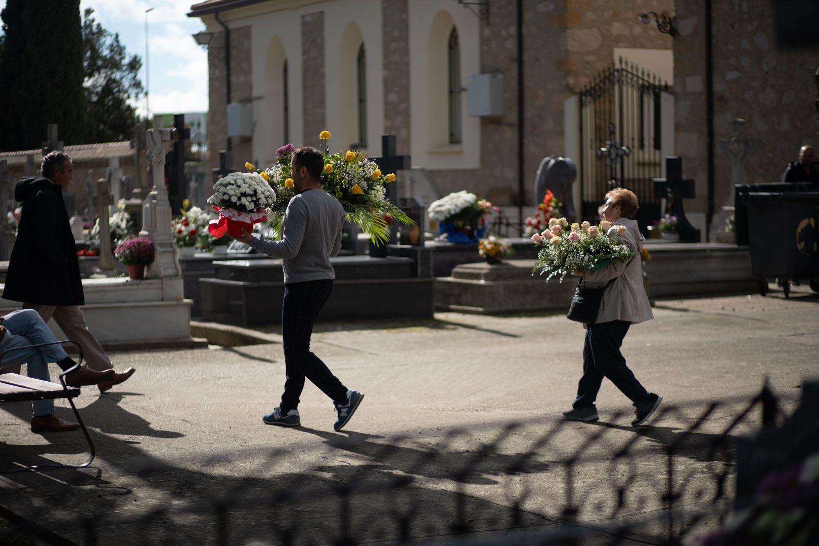 GALERÍA | La imágenes del Día de Todos los Santos en el cementerio de Zamora