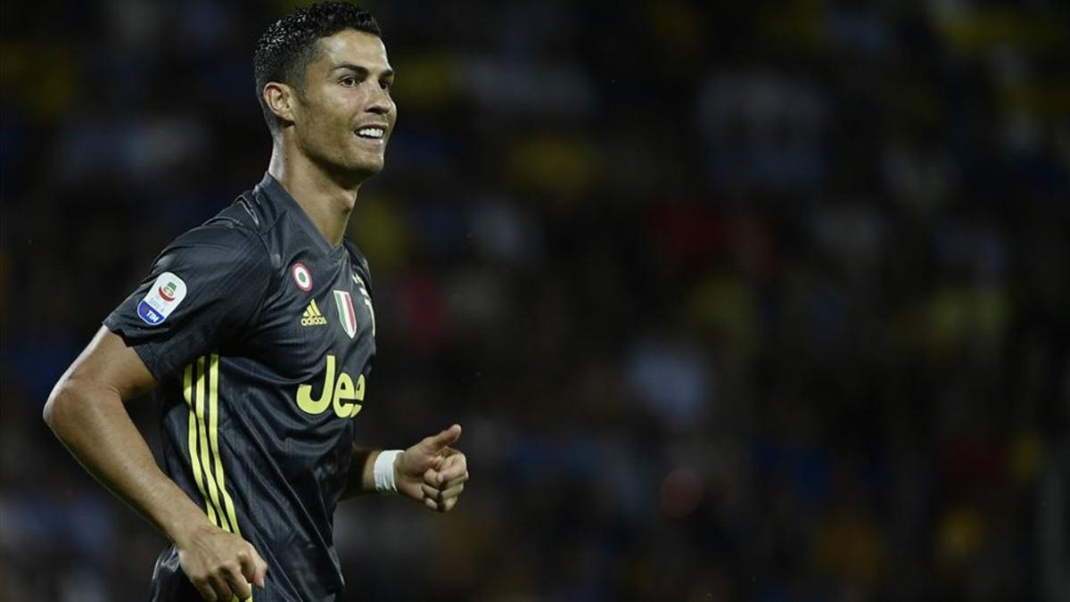 Cristiano Ronaldo sonríe con la Juventus