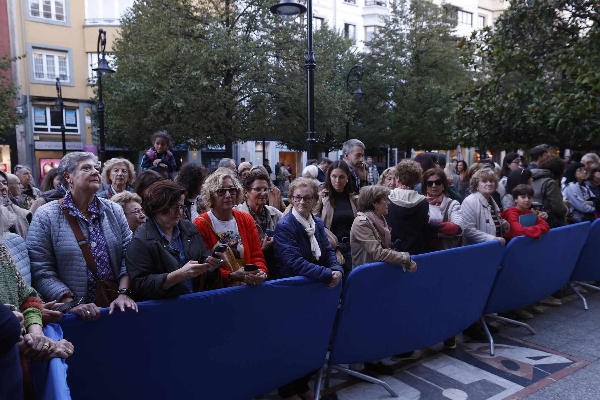 Así fue el encuentro entre Serrat e Iñaki Gabilondo en Gijón.