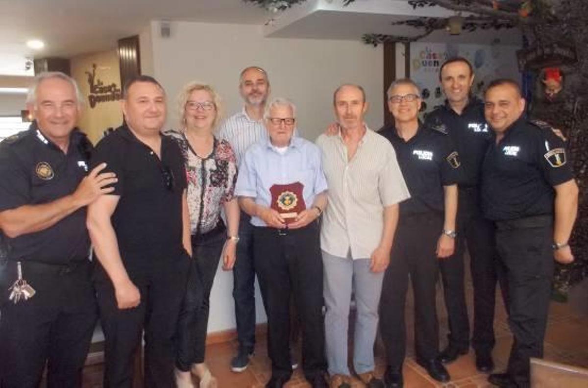 La Policía distingue a Alfonso Rovira