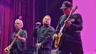 Los himnos punk de Sex Pistols dan un golpe de estado en el Rock Fest