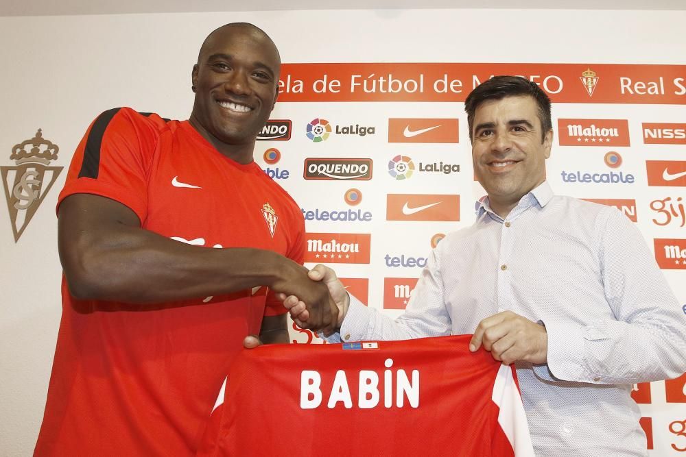 El Sporting presenta a Babin