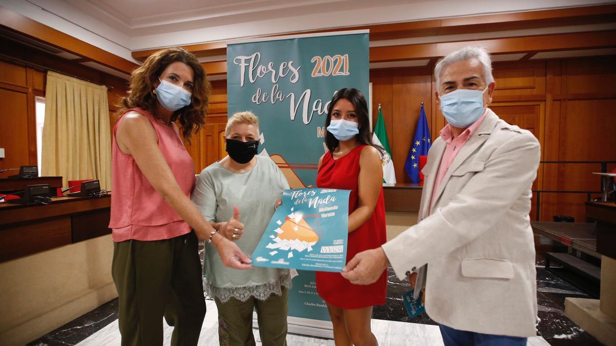 Lucía Luque, Pilar Sanabria, Cintia Bustos y Miguel Yuste, durante la presentación.