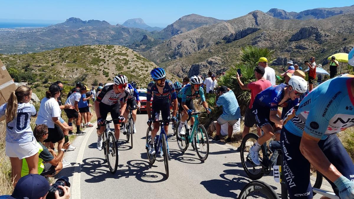 LA VUELTA PASA POR LA MARINA ALTA