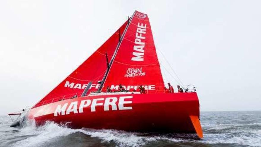 El &quot;Mapfre&quot;, durante la última edición de la Volvo. // María Muíña