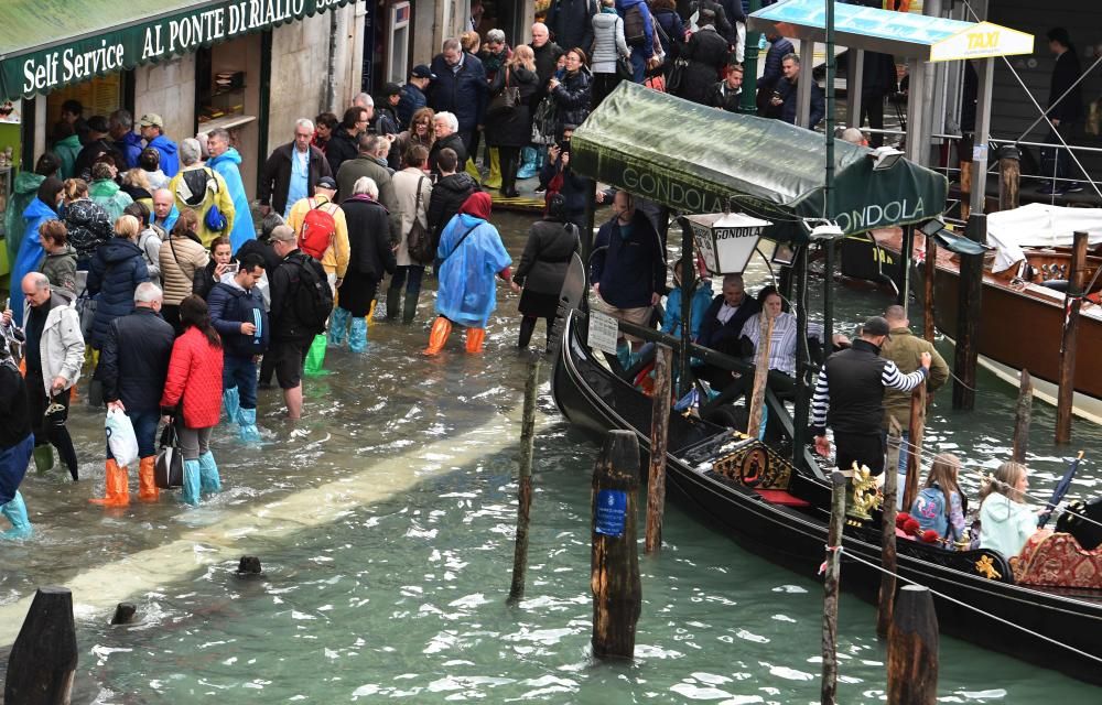 Venecia inundada por el ''acqua alta''