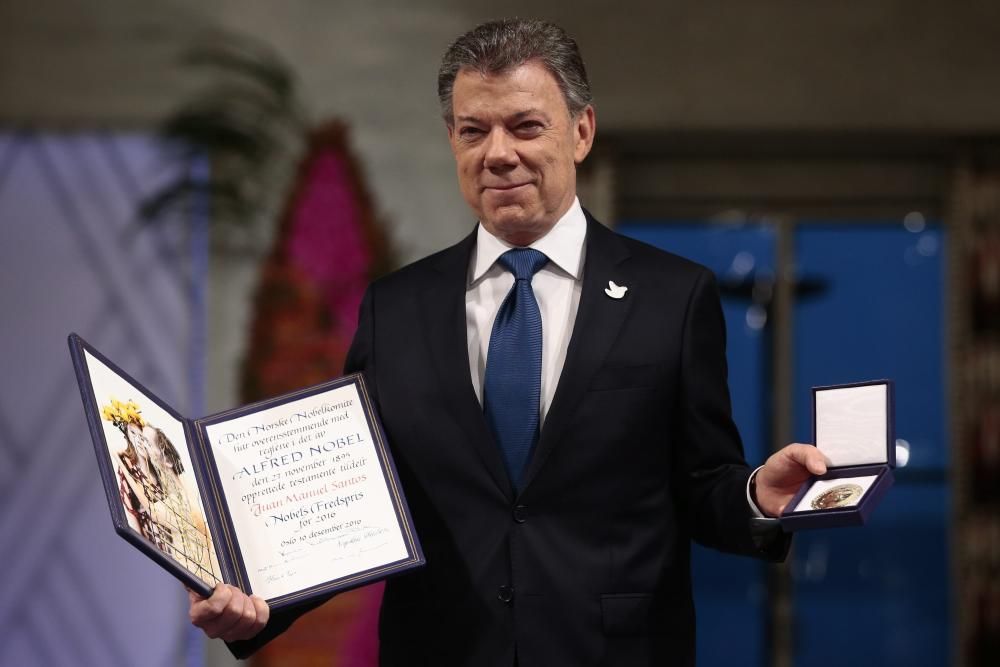 Santos recibe el Nobel de la Paz en Oslo