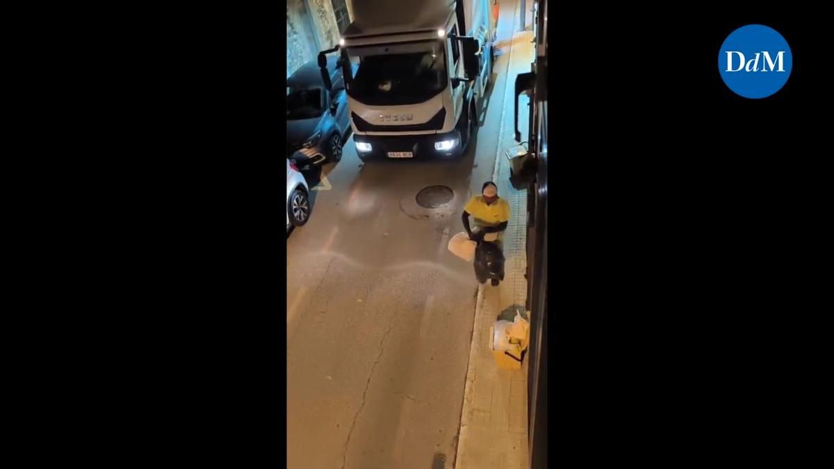 Un vídeo viral muestra que los operarios mezclan todas las fracciones de la basura en sa Cabaneta