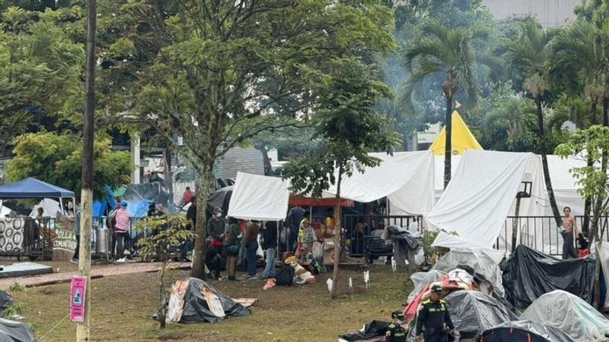 Colombia lucha por sobreponerse a la tragedia una semana después del terremoto