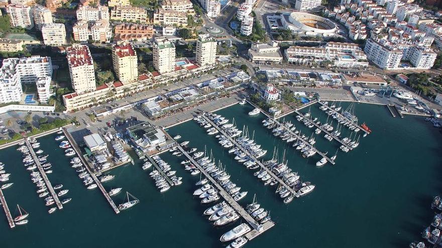 Vista del puerto deportivo de Estepona.