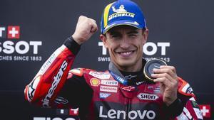Marc Márquez (Ducati) celebra su triunfo de ayer, en Sachsenring, en la prueba al sprint.