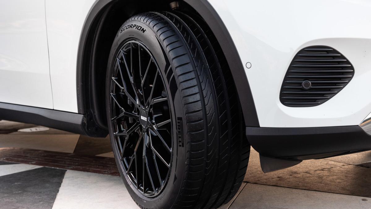 Pirelli Scorpion S3