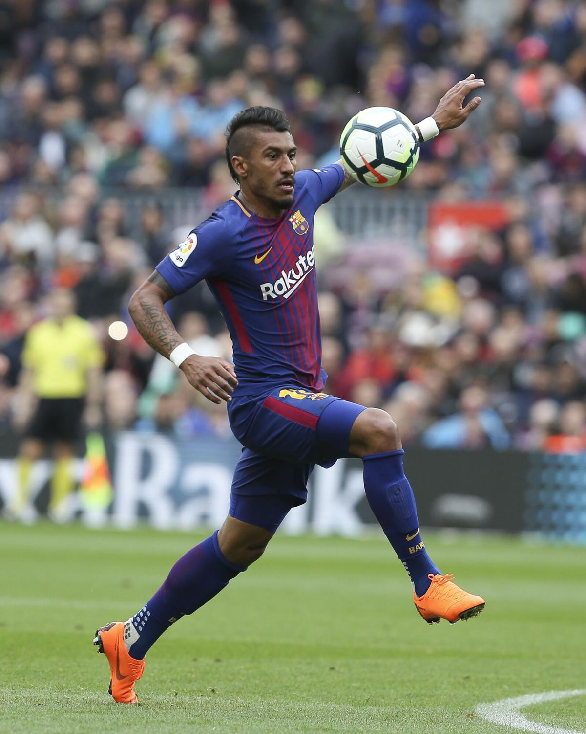 FC BARCELONA - VALENCIA CF. FOTO: VALENTI ENRICH. paulinho bezerra. liga españa 2017/2018 barça - valencia. accion 2017/2018. camp nou